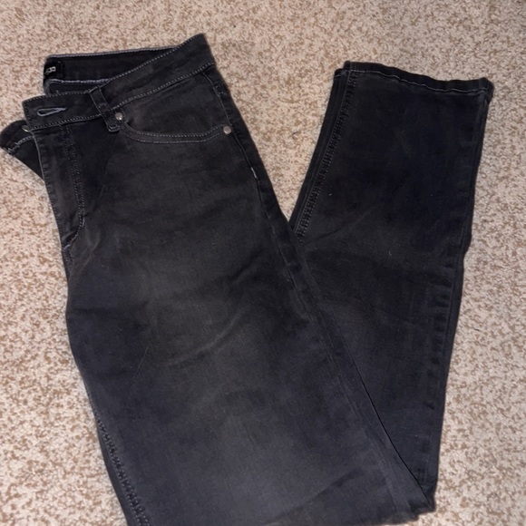 Joe Jeans - Picture 4 of 6